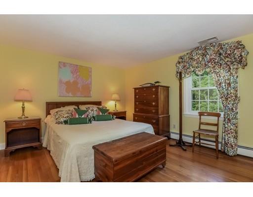 4 Brooks Cir, Beverly, MA 01915 photo 20