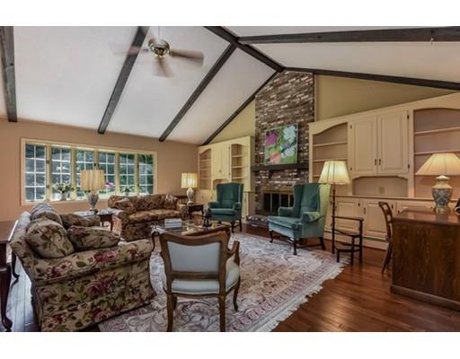 4 Brooks Cir, Beverly, MA 01915 photo 10