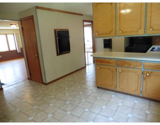 131 Sunbrier, Springfield, MA 01129 photo 6
