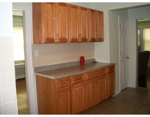 89 Shamrock St, Springfield, MA 01108 photo 13