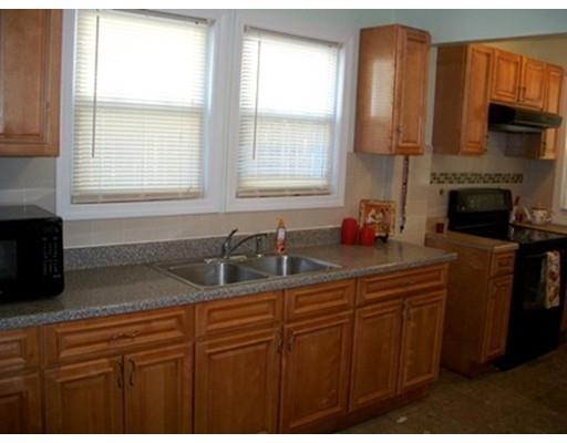 89 Shamrock St, Springfield, MA 01108 photo 9