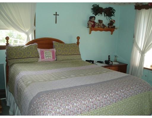 89 Union Point Rd, Webster, MA 01570 photo 16