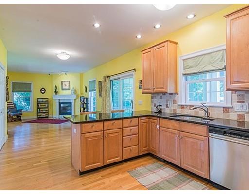 10 Ridgeway Ave, Needham, MA 02492 photo 8