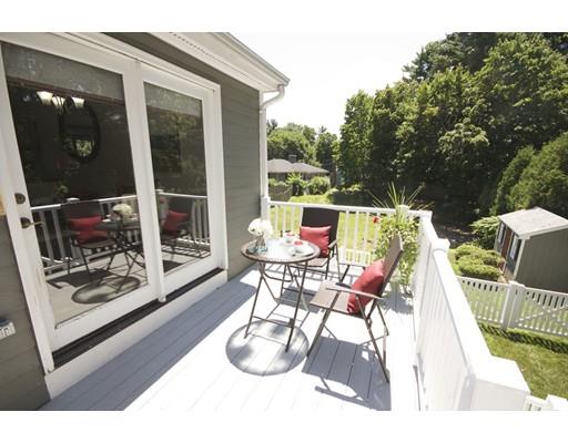 29 Davis Ln, Reading, MA 01867 photo 2
