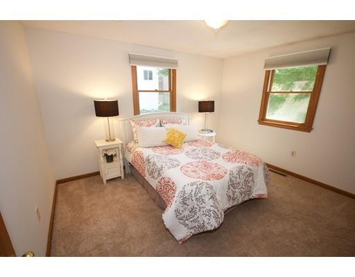 29 Davis Ln, Reading, MA 01867 photo 13