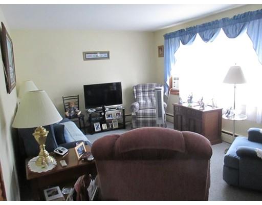 9 Hyde St, Worcester, MA 01606 photo 2