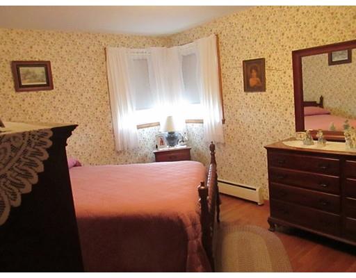 9 Hyde St, Worcester, MA 01606 photo 9