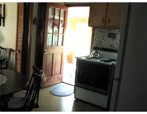 9 Hyde St, Worcester, MA 01606 photo 5