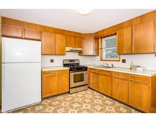 15 Paul St, Canton, MA 02021 photo 4