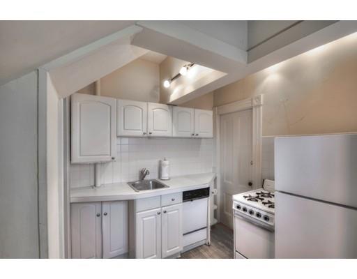 83 Pleasant St #3, Marblehead, MA 01945 photo 5