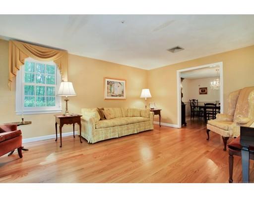 4 Willis Holden Dr, Acton, MA 01720 photo 4