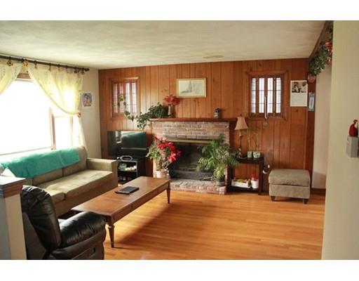 22 Baltimore St, Millis, MA 02054 photo 4