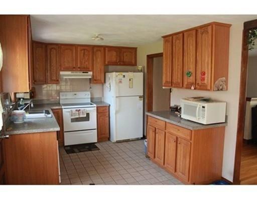 22 Baltimore St, Millis, MA 02054 photo 3