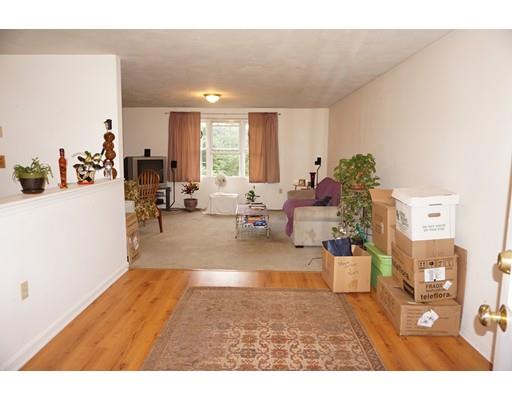 3 Gates Rd, Worcester, MA 01603 photo 2