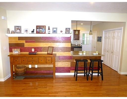 12 Royal Rd, Worcester, MA 01603 photo 5