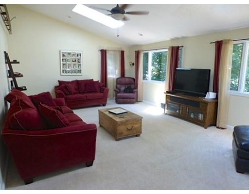 12 Royal Rd, Worcester, MA 01603 photo 17