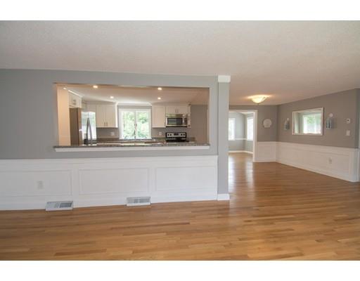 439 Nottingham Dr, Barnstable, MA 02632 photo 9