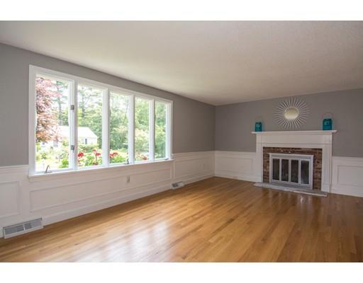 439 Nottingham Dr, Barnstable, MA 02632 photo 4