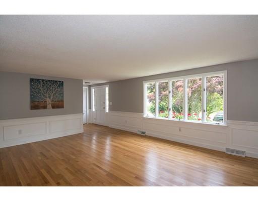 439 Nottingham Dr, Barnstable, MA 02632 photo 3