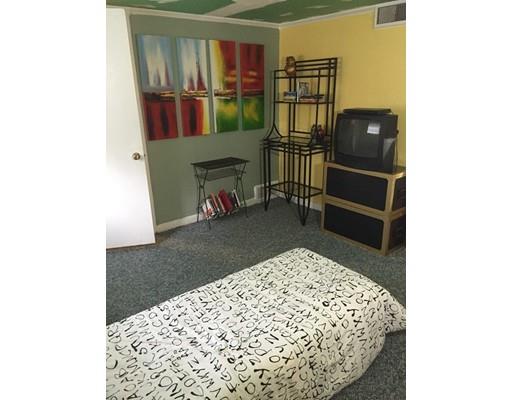 138 Packard Ave, Springfield, MA 01118 photo 23