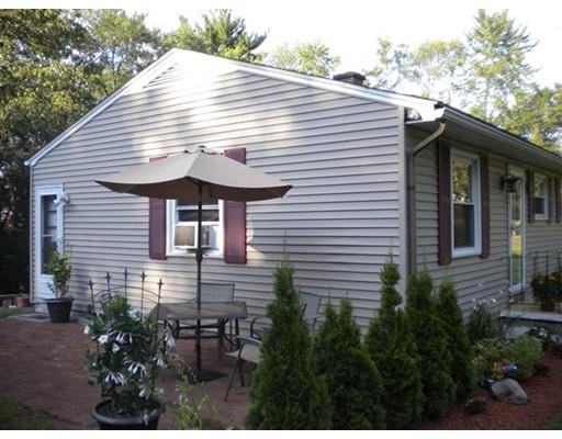 138 Packard Ave, Springfield, MA 01118 photo 3