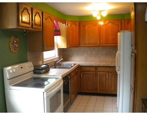 138 Packard Ave, Springfield, MA 01118 photo 13
