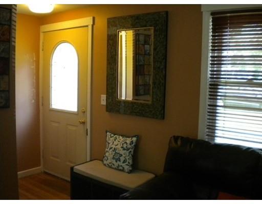 138 Packard Ave, Springfield, MA 01118 photo 8