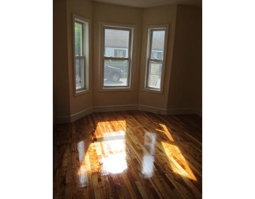 51 Crescent St, Lowell, MA 01851 photo 9