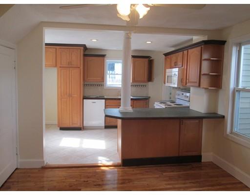 51 Crescent St, Lowell, MA 01851 photo 3