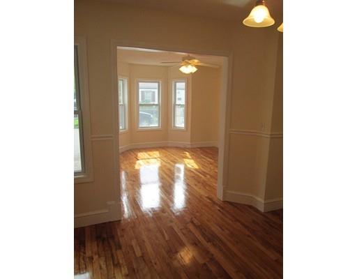 51 Crescent St, Lowell, MA 01851 photo 8