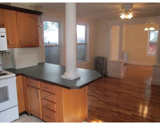 51 Crescent St, Lowell, MA 01851 photo 5