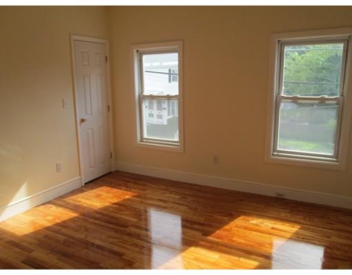 51 Crescent St, Lowell, MA 01851 photo 13