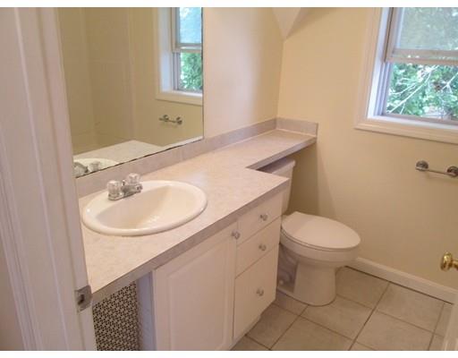 51 Crescent St, Lowell, MA 01851 photo 12