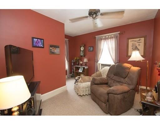 75 Penrose St, Springfield, MA 01109 photo 18