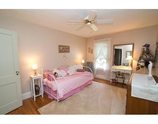75 Penrose St, Springfield, MA 01109 photo 17