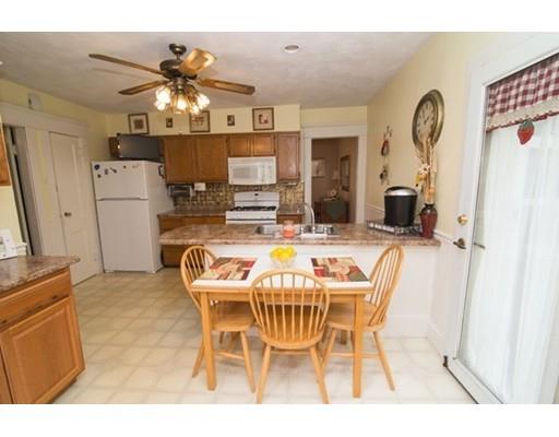 75 Penrose St, Springfield, MA 01109 photo 9