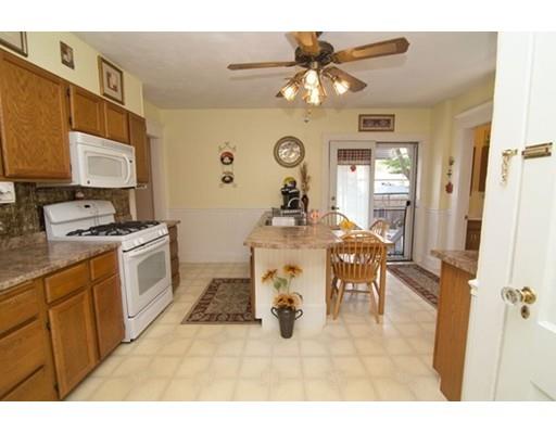 75 Penrose St, Springfield, MA 01109 photo 8