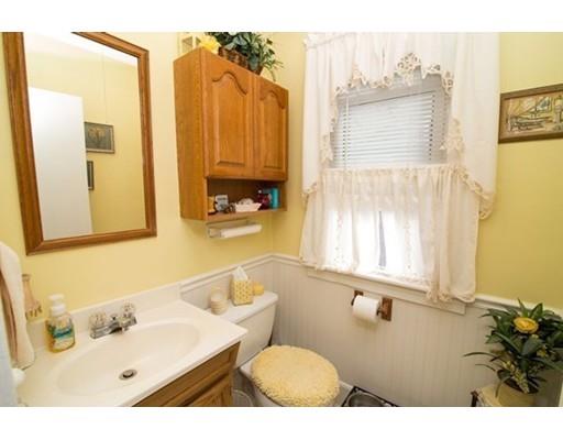 75 Penrose St, Springfield, MA 01109 photo 12