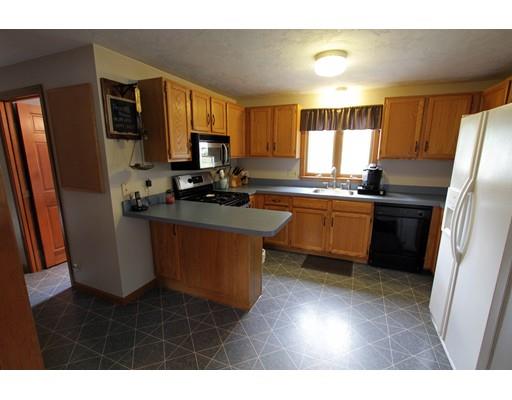 15 Nelson St, Upton, MA 01568 photo 8