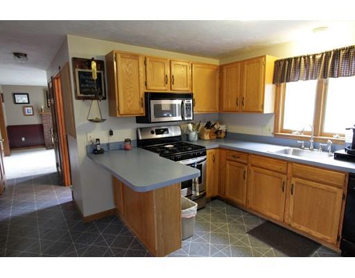 15 Nelson St, Upton, MA 01568 photo 7