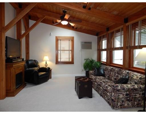 105 Salem St, Reading, MA 01867 photo 9
