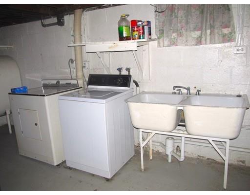 75 Quartus St, Chicopee, MA 01013 photo 13