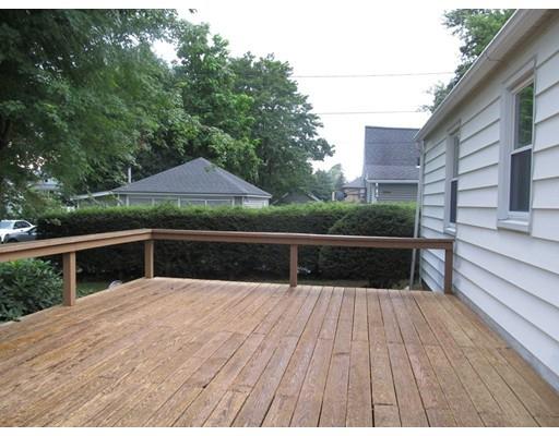 75 Quartus St, Chicopee, MA 01013 photo 16