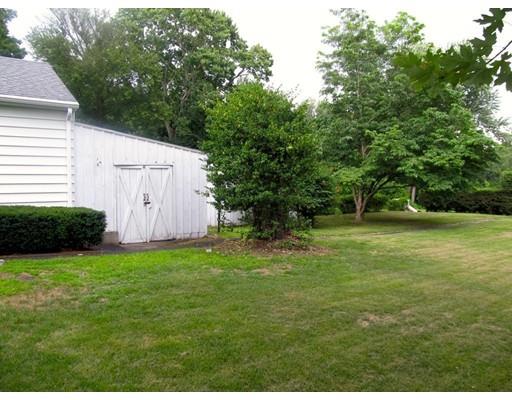 75 Quartus St, Chicopee, MA 01013 photo 17