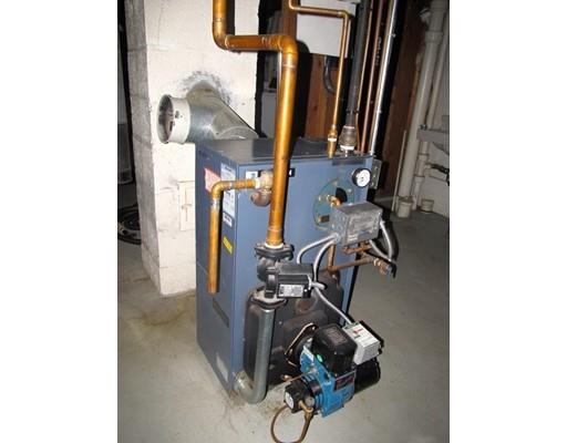 75 Quartus St, Chicopee, MA 01013 photo 14