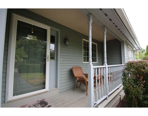 27 Blacksmith Way, Saugus, MA 01906 photo 4