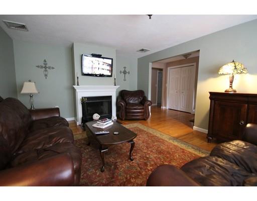 27 Blacksmith Way, Saugus, MA 01906 photo 18