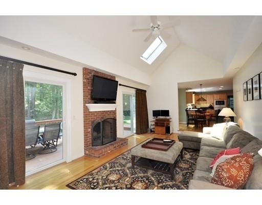 122 Nonset Path, Acton, MA 01720 photo 11
