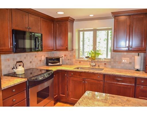 11 Olde Lantern Rd, Acton, MA 01720 photo 3