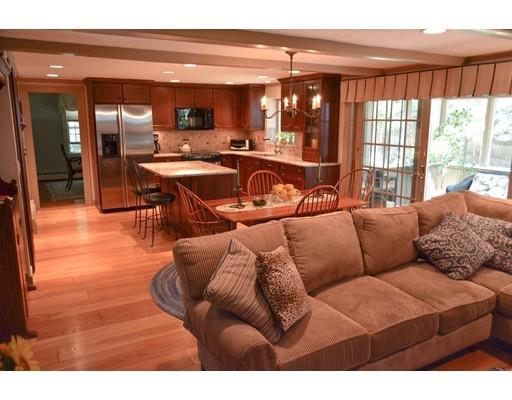 11 Olde Lantern Rd, Acton, MA 01720 photo 5